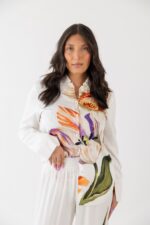 CAMISA COM ESTAMPADO NA FRENTE LANÇA PERFUME - Imagen 3