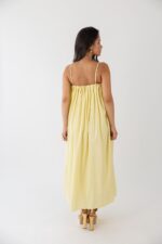 VESTIDO AMARELO COM PREGAS NO DECOTE PONTO CHIC - Imagen 7