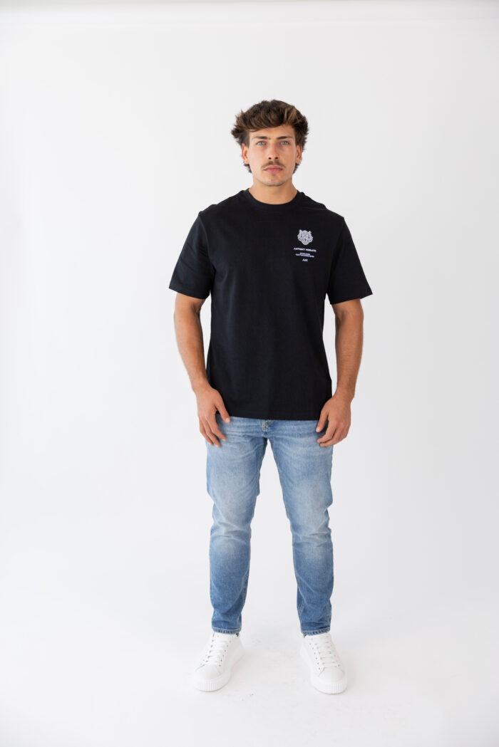 T-SHIRT PRETA  ESTAMPADO TIGRE NA COSTA ANTONY MORATO - Image 2