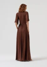 VESTIDO COMPRIDO CASTANHO PLISSADO FRACOMINA - Image 4