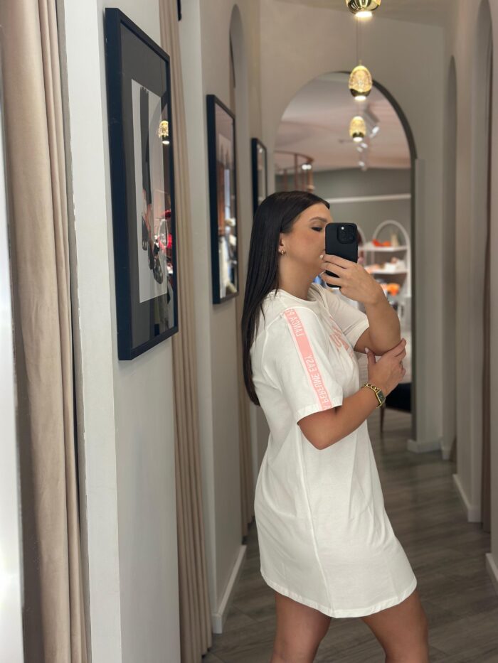 VESTIDO BRANCO COM ESTAMPADO ROSA LANÇA PERFUME - Imagen 3