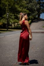 VESTIDO BORDO SÓ DE UM OMBRO PONTO CHIC - Image 2