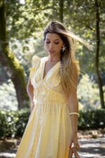 VESTIDO MIDI COM RISCA AMARELA PONTO CHIC - Image 2