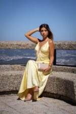 VESTIDO COMPRIDO AMARELO PONTO CHIC - Image 4