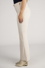 CALÇA BEGE COM CORRENTE SILVINA CAMPOS - Image 3