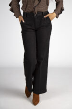 CALÇA PANTALONA PRETA COM PURPINAS SILVINA CAMPOS - Image 2