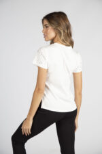 T-SHIRT BRANCA SILVINA CAMPOS - Image 2