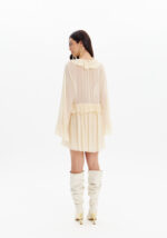 VESTIDO CREME COM FOLHOS LANÇA PERFUME - Imagen 4