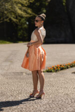 VESTIDO CURTO BICOLOR COM PREGAS MISS YOU - Imagen 3