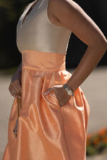 VESTIDO CURTO BICOLOR COM PREGAS MISS YOU - Imagen 6