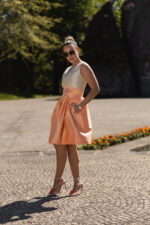 VESTIDO CURTO BICOLOR COM PREGAS MISS YOU