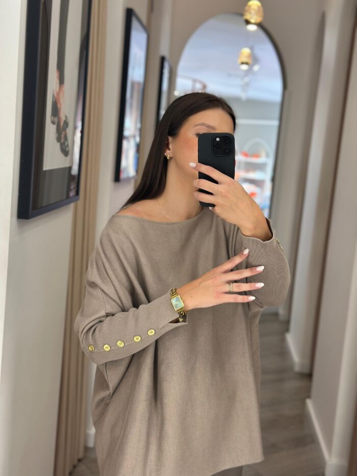 CAMISOLA TAUPE OVERSIZED RUGA - Image 3