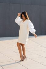 VESTIDO DE MALHA COM MANGA EM TECIDO RUGA - Image 4