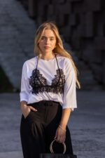 T-SHIRT BRANCA COM TOP DE RENDA PRETO IMPERIAL - Image 2
