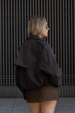 CASACO CURTO MILITAR CASTANHO PONTO CHIC - Image 3