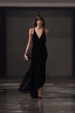 VESTIDO LONGO EM VELUDO ELEH - Image 3