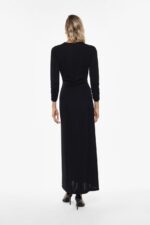 VESTIDO PRETO COM DETALHE DE ARGOLA IMPERIAL - Image 4