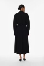 VESTIDO CAMSIEIRO PRETO COM CINTO IMPERIAL - Image 6
