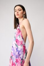 VESTIDO FLORAL EM VISCOSE COM CORTE FLUIDO IMPERIAL - Imagen 2