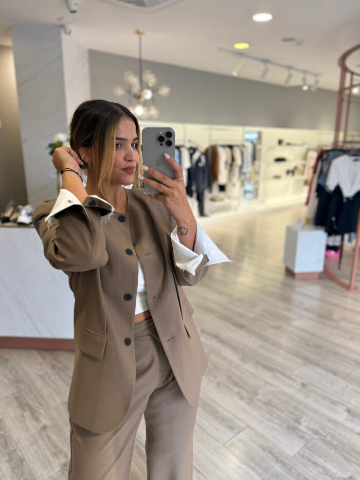 BLAZER CAMEL COM BRILHO ELEH - Image 2
