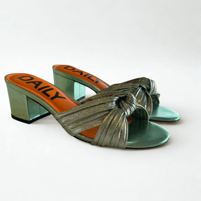 MULE VERDE METÁLICA CRISTINA FERREIRA - Image 1