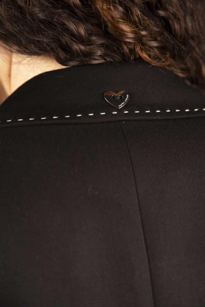 BLAZER PRETO COM DETALHE DE COSTURA SILVINA CAMPOS - Image 6