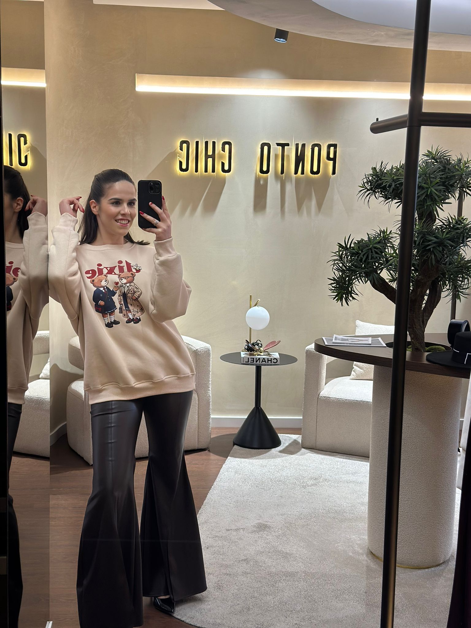 2334f196-81f5-4c26-96c5-151c498ca5eb SWEAT BEGE URSOS COM APLICAÇÃO DIXIE - Image 2