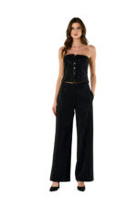 TOP PRETO RISCA DE BRILHO NO SECRETS