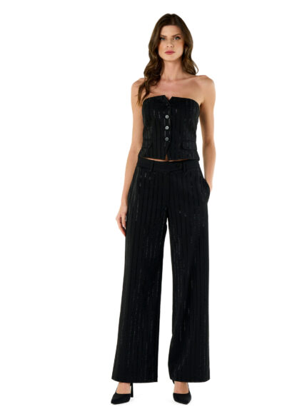 TOP PRETO RISCA DE BRILHO NO SECRETS