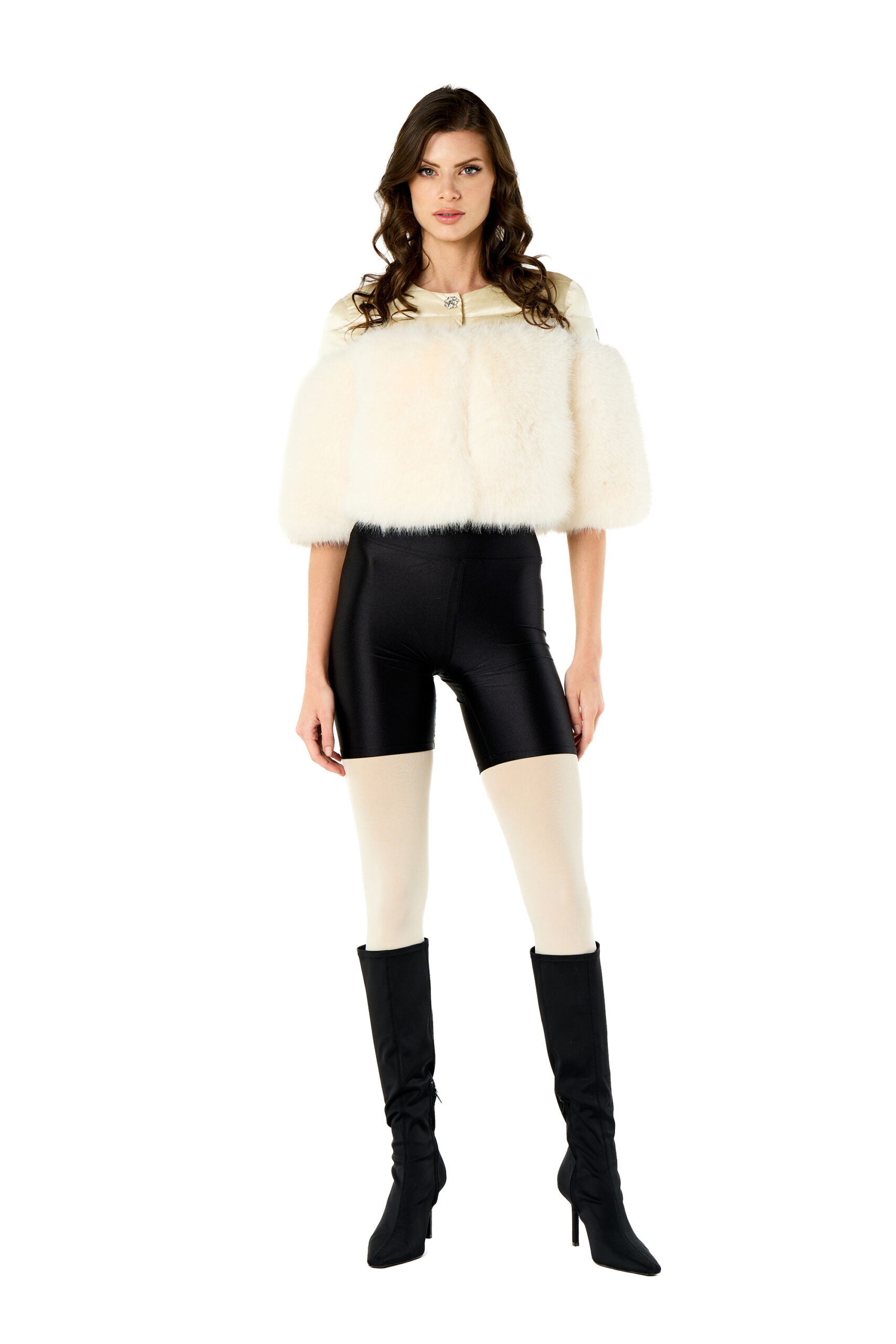 243SS005_1-scaled-1-1 CAPA BEGE COM PÊLO NO SECRETS - Image 2