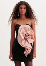 VESTIDO PRETO COM FLOR MAXI ROSA LANÇA PERFUME - Image 2