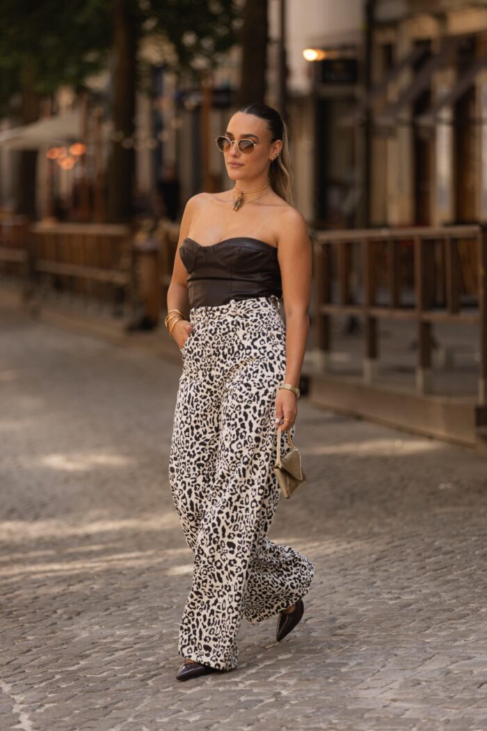 CALÇAS PANTALONA ANIMAL PRINT EM BOMBAZINA MISS YOU - Image 1