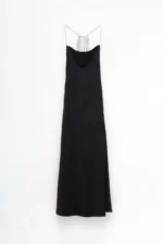 VESTIDO PRETO COM CORRENTES DE BRILHO ELEH - Image 2