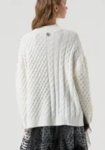 CAMISOLA  DE MALHA COM APLICAÇÕES FRACOMINA - Image 4