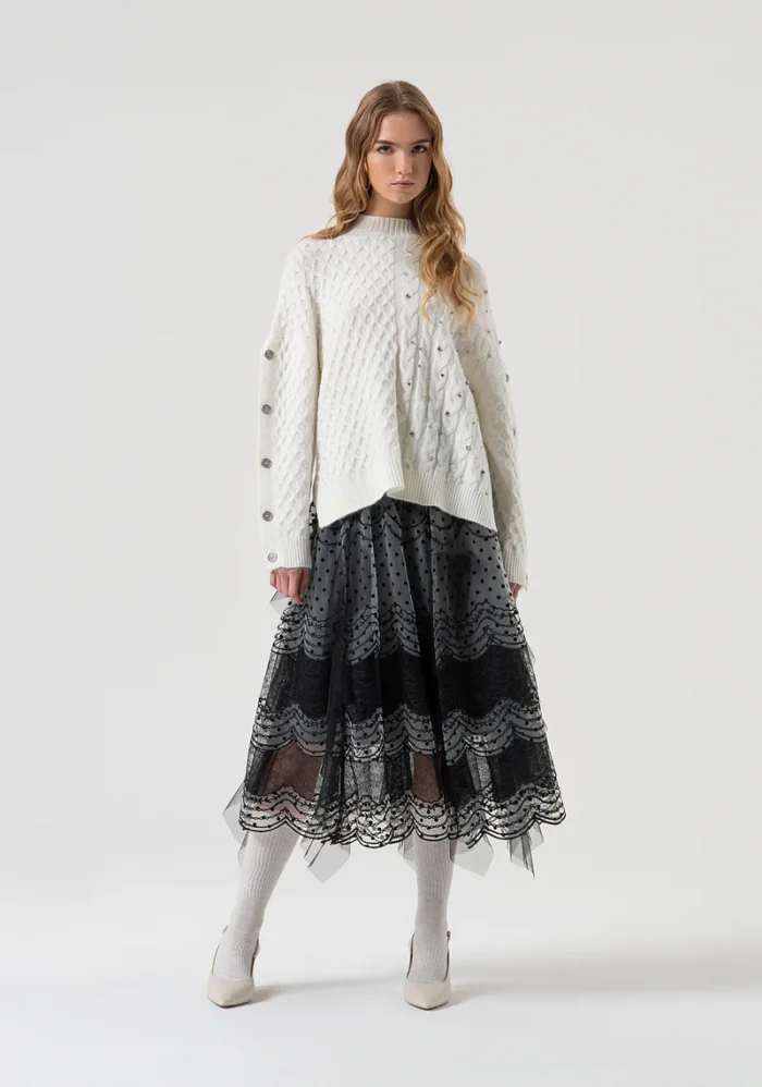 CAMISOLA  DE MALHA COM APLICAÇÕES FRACOMINA - Image 5