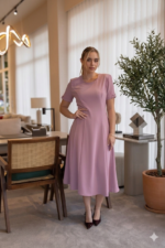 VESTIDO ROSA COM MANGA CURTA RINASCIMENTO