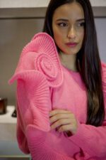 CAMISOLA DE MALHA ROSA DETALHES NAS MANGAS NO SECRETS - Imagen 3