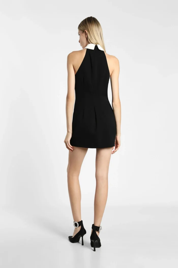 VESTIDO PRETO CURTO COM GOLA BRANCA IMPERIAL - Image 2