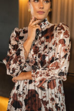 VESTIDO COM PADRÃO ANIMAL PRINT EM LUREX MISS YOU - Image 5