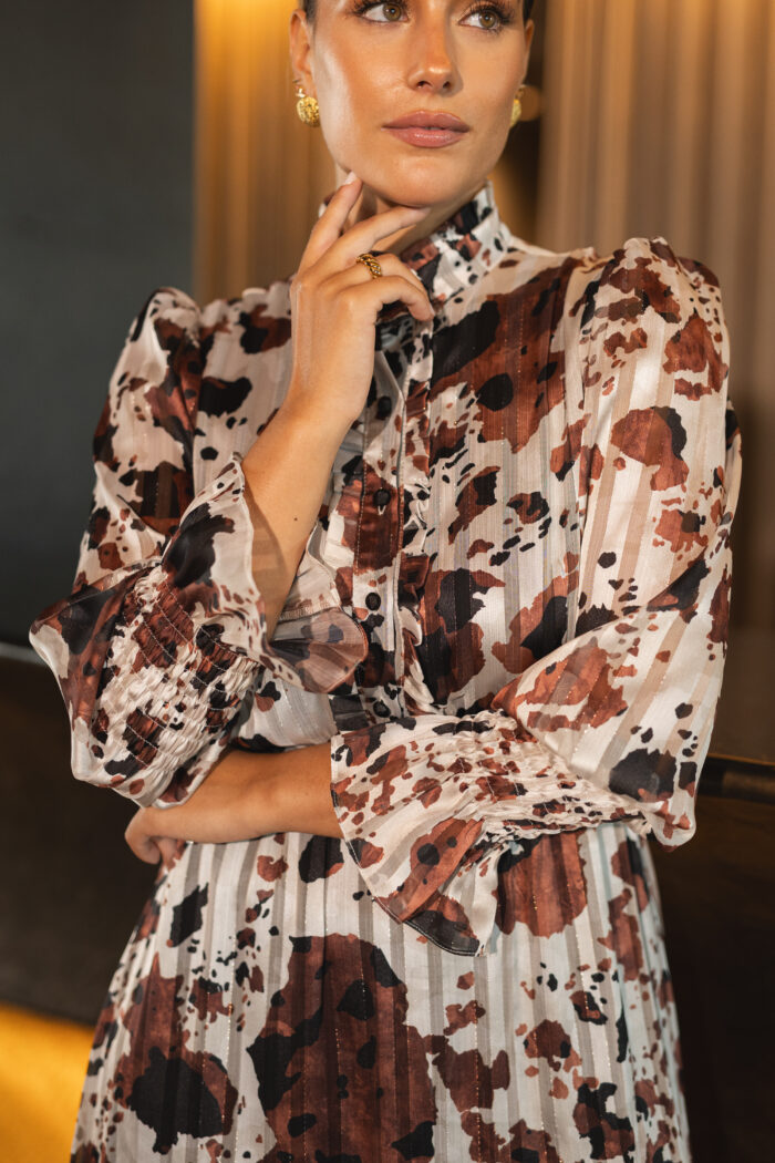 VESTIDO COM PADRÃO ANIMAL PRINT EM LUREX MISS YOU - Image 5