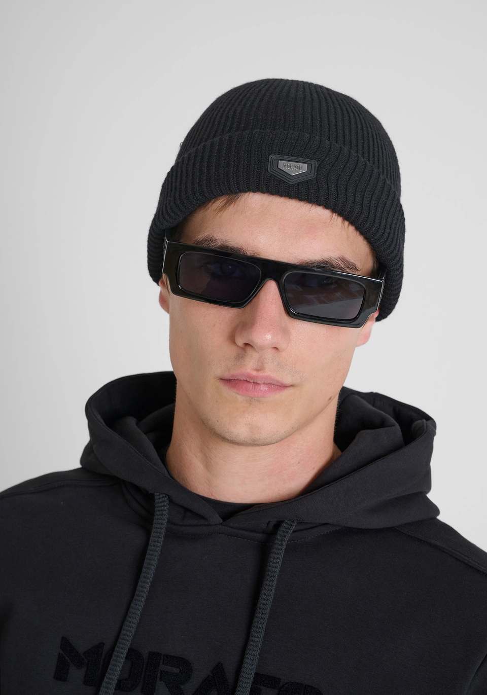 MMHA00392-YA500088-9000_01 GORRO PRETO ANTONY MORATO - Image 1