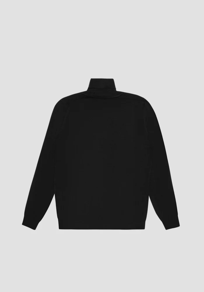 CAMISOLA GOLA ALTA PRETA ANTONYMORATO - Image 5