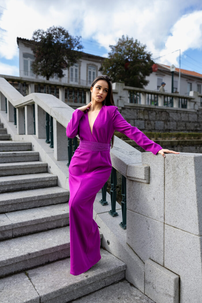 VESTIDO MIDI BERINGELA COM CINTO DE BRILHANTES LANÇA PERFUME - Imagen 1