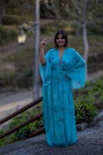 VESTIDO LONGO AZUL MANGA FLARE LANÇA PERFUME - Imagen 2
