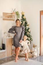 VESTIDO CINZENTO COM OMBROS ESTRUTURADOS MISS YOU