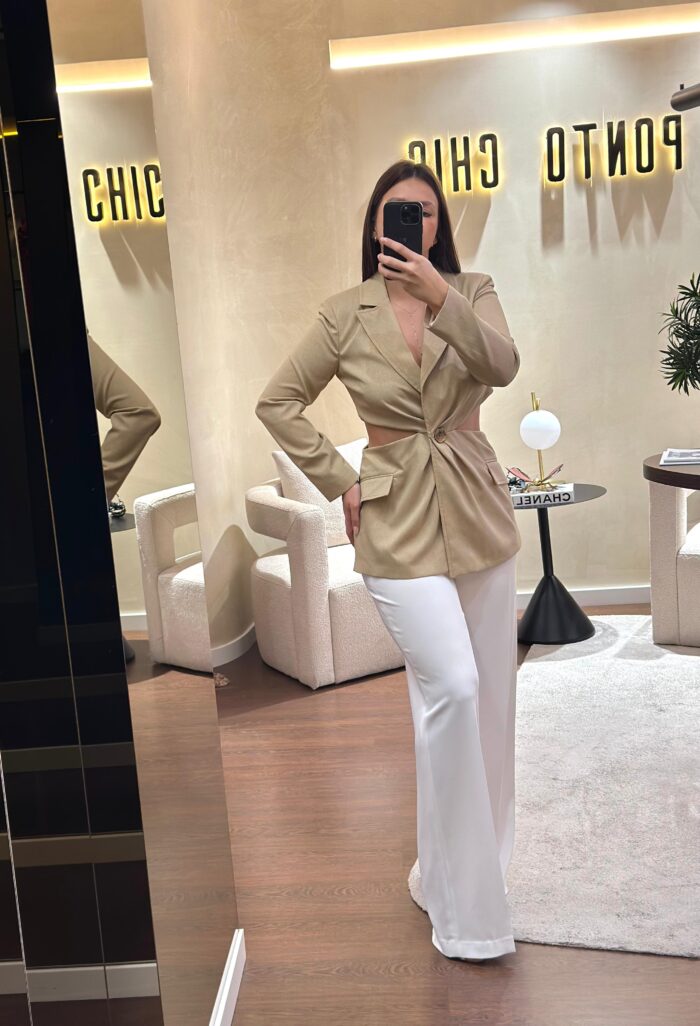 BLAZER BEGE COM ABERTURAS LATERAIS SAHOCO - Image 1