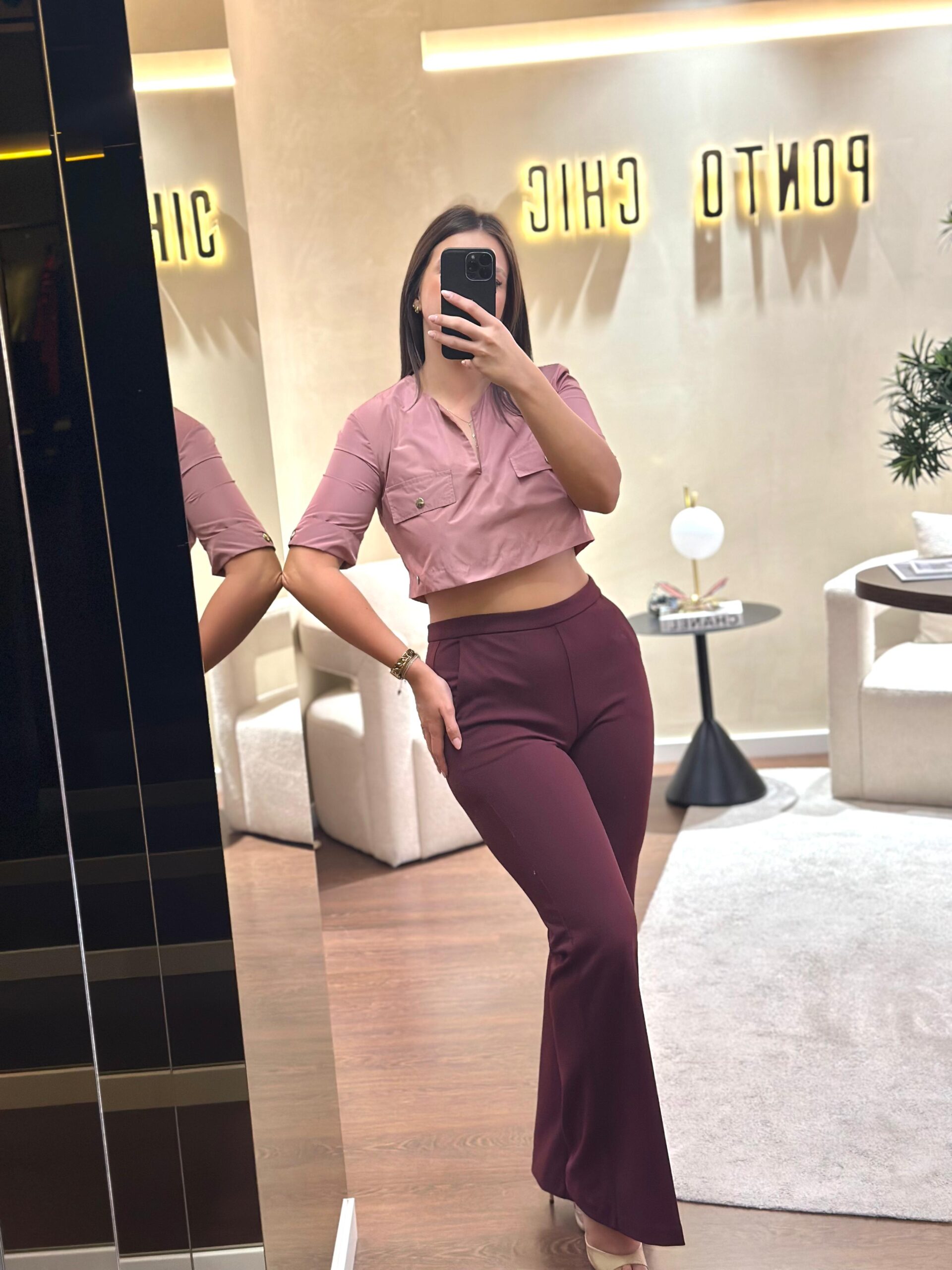 WhatsApp Image 2025-09-19 at 16.59.32 (1) CALÇAS BORDÔ FLARE IMPERIAL - Image 2