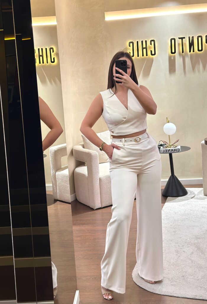 PANTALONA CREME COM PREGAS RINASCIMENTO - Image 2