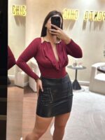 SAIA PRETA EFEITO PELE COM BOLSOS ESTILIZADOS PONTO CHIC