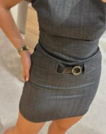 VESTIDO CINZENTO ELEGANTE COM DETALHE DE CINTO IMPERIAL - Image 4